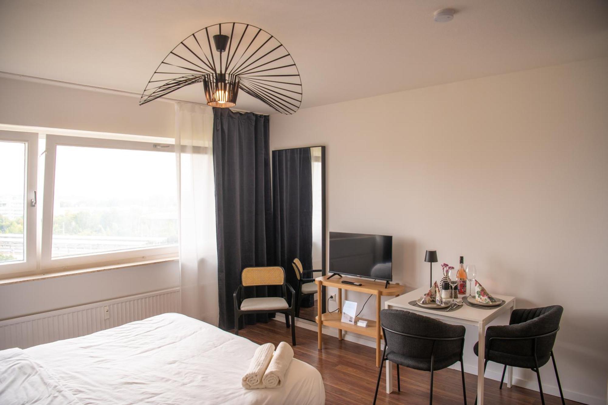 Apartments Strauss Near Bs-Hauptbahnhof Braunschweig Exterior photo